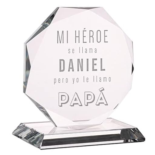 Wanapix | Trofeo Personalizado con Nombre y Texto | Regalo Día del Padre | Cristal Grabado (Escala de Grises) | Detalle Original | Premio Mejor Papa | Octogonal 10 cm | Super Papa | Ya disponible en tu tienda friki favorita! En mundofriki.es! Wanapix | Trofeo Personalizado con Nombre y Texto | Regalo Día del Padre | Cristal Grabado (Escala de Grises) | Detalle Original | Premio Mejor Papa | Octogonal 10 cm | Super Papa | Ya disponible en tu tienda friki favorita! En mundofriki.es!