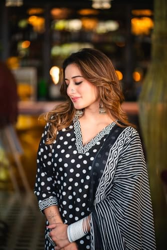 Ensemble kurta de luxe pour femme en viscose noire et finitions soignées