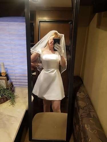 Image of Spaghetti Straps Short Homecoming Dresses Sqaure Neck Satin Mini Cocktail Dress Wedding Party Gowns