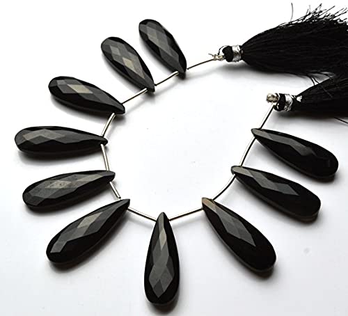 Calcédoine noire facettée en grande poire pour sublimer vos tenues de soirée chic