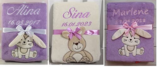 BotoBaby ★ Personalisierte Babydecke mit Namen & Datum Bestickt Geburt, Taufe, Babyshower & mehr ★ 75 x 100 cm ★ (75 x 100 cm + Personalisierung)