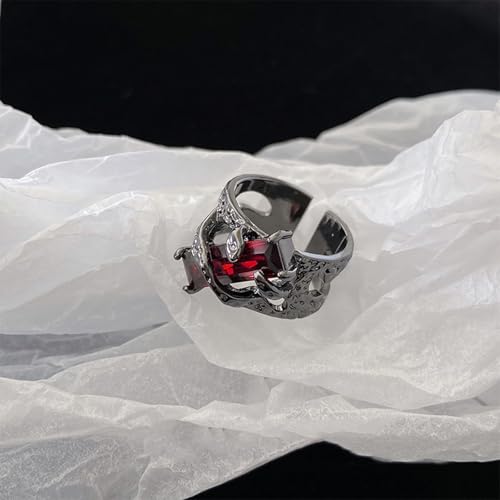Image of figurine 3Pcs Gothic Rings, Rings for Man, Gothic Jewellery for Men and Women, Dark Aesthetic Rings for Daily Goth Fashion and Music Events