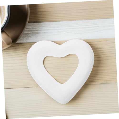 Formes en polystyrène légères pour décoration de mariage réussie