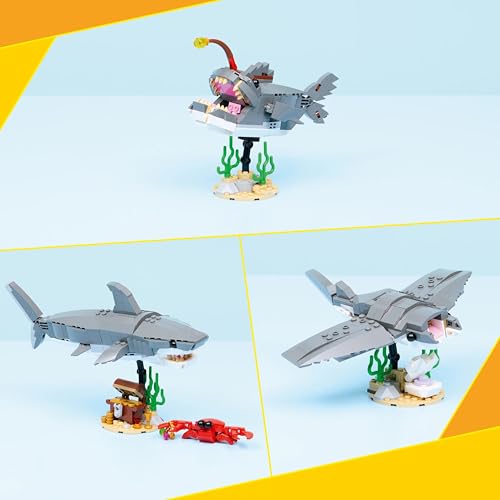 Image of LEGO Creator Fierce Shark with a Treasure Chest Toy - Rebuilds into Anglerfish or Manta Ray - 31381