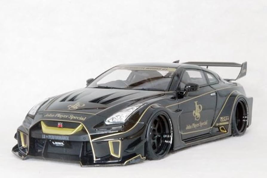 模型製作用品 1/18 LB-Silhouette WORKS 35GT-RR Amazon.co.jp: 1/18 GT-R R35 / LB シルエット ワークス GT 35
