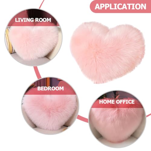Coussin déco de salon cocooning en forme de cœur rose moelleux - 4
