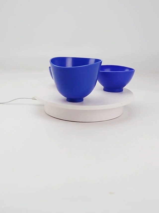 S&Dent 2PCS Large Size 130 * 96mm 690ml Dental PVC Rubber Mixing Bowl for Alginate and Plaster Materials Color Random