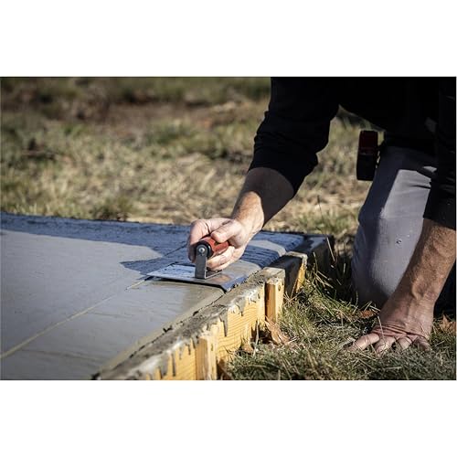 Réalisez vos allées de jardin en béton avec le fer à border Marshalltown Durasoft 15,2 cm - 7