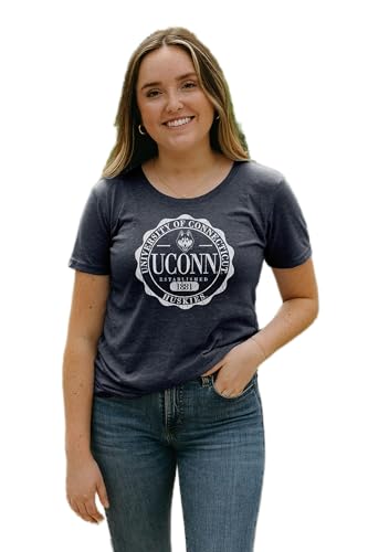 Camiseta Emblem Blue 84 NCAA hecha con fibras tri-blend seleccionadas para una máxima suavidad