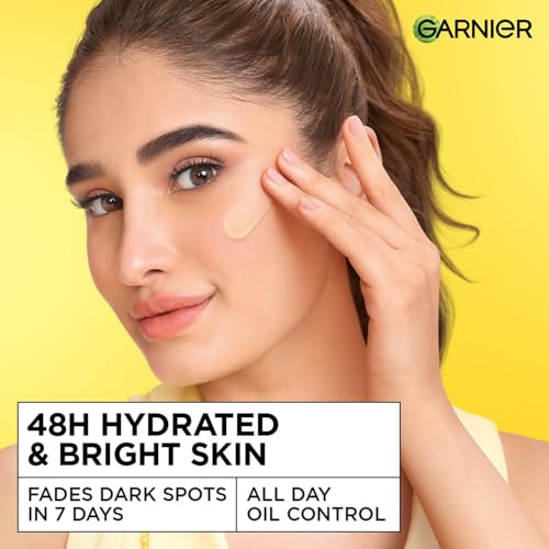 Image of Garnier Fresh & Bright Vitamin C Sorbet Moisturizer, 4.5% Triple Active Complex of Vit C + Hyaluronic Acid + Niacinamide + BHA, 9x Lighter Sorbet Cream, For Hydration & Dark Spot Reduction, Suitable for Oily to Normal & Combination Skin, 20ml