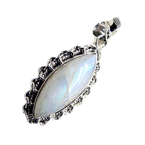 Collier en pierre de lune naturelle argent pour sublimer vos tenues