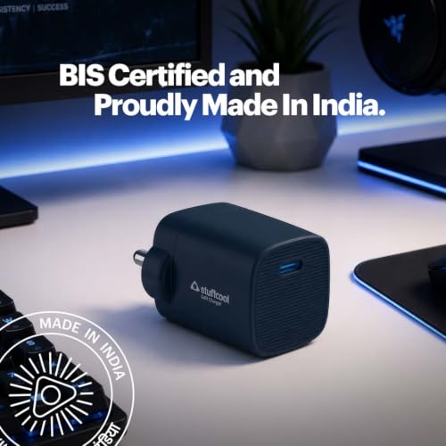 Image of Stuffcool Novus 25W Super Fast GaN Charger for Samsung, Pixel & iPhone Blue