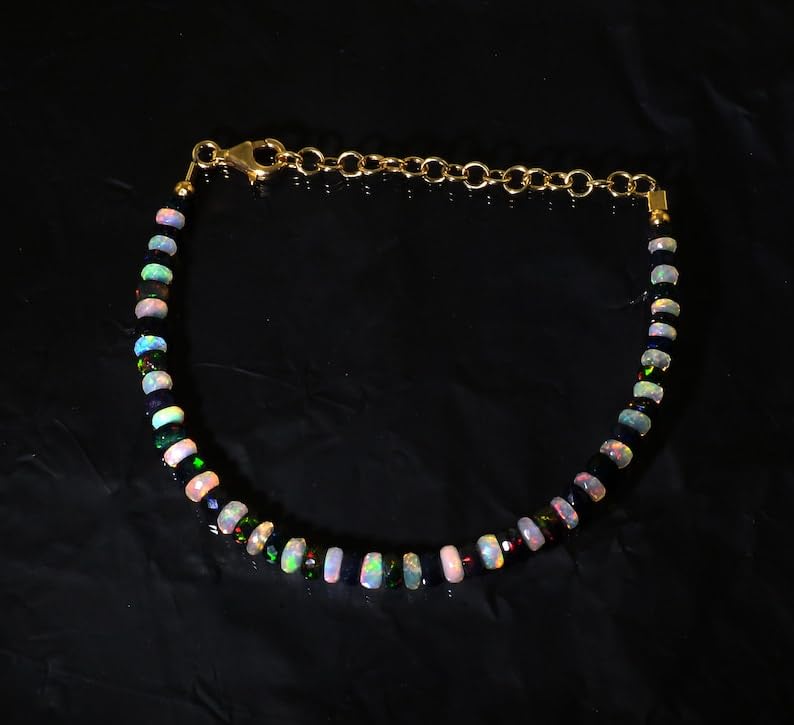 Bracelet opale pour illuminer vos tenues d'été avec délicatesse