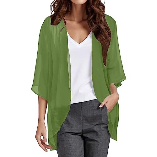 Cárdigan ligero y transparente que realza tu elegancia en verano