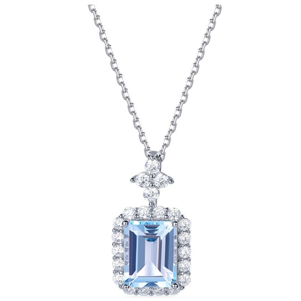 Pendentif aigue-marine naturelle avec son emballage minimaliste chic prêt à offrir