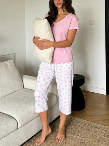 Image of YIJIU Women Soft Comfy Pajamas Cute Cat Short Sleeve Capri Pants PJS Set