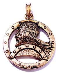 Amuleto de guerrero nórdico de 40 mm chapado en oro doble cara que no se deteriora