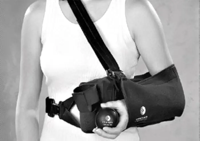 Abduction Pillow w/Sling - Medium