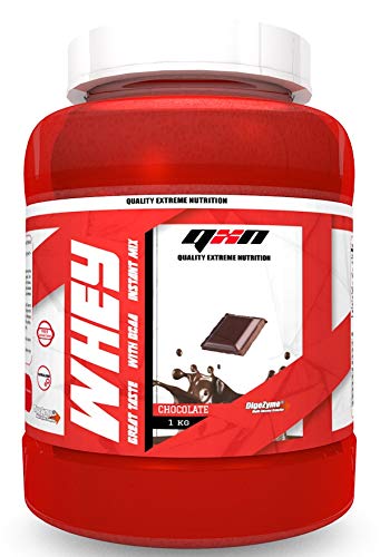 QXN New 100% Whey 1Kg | Suplemento Deportivo con Concentrado de Proteína de Suero 77%, Mejora Rendimiento y Recuperación Muscular, Bajo en Azúcares y Grasas, Sabor Chocolate