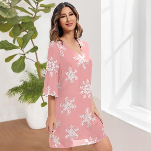 Robe col en V imprimée flocons blancs et rose pour cocktail