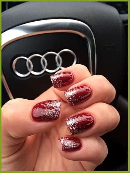 SOEZY Amazing press on nails for women |Manicure false nail kit pack of 10 nails| Reuseable artificial nails set |Short Round Glitter Fake nail tips