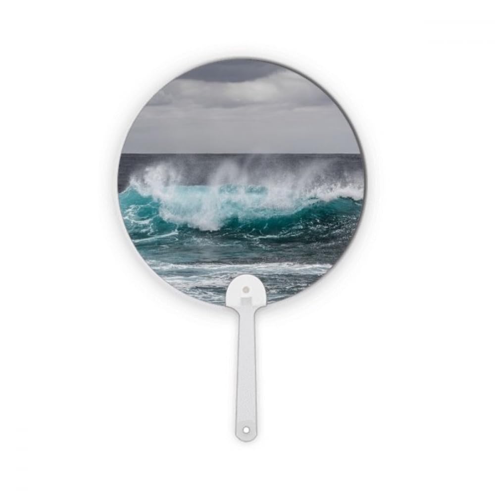 Éventail rond en plastique pour calmer les vagues de chaleur estivales