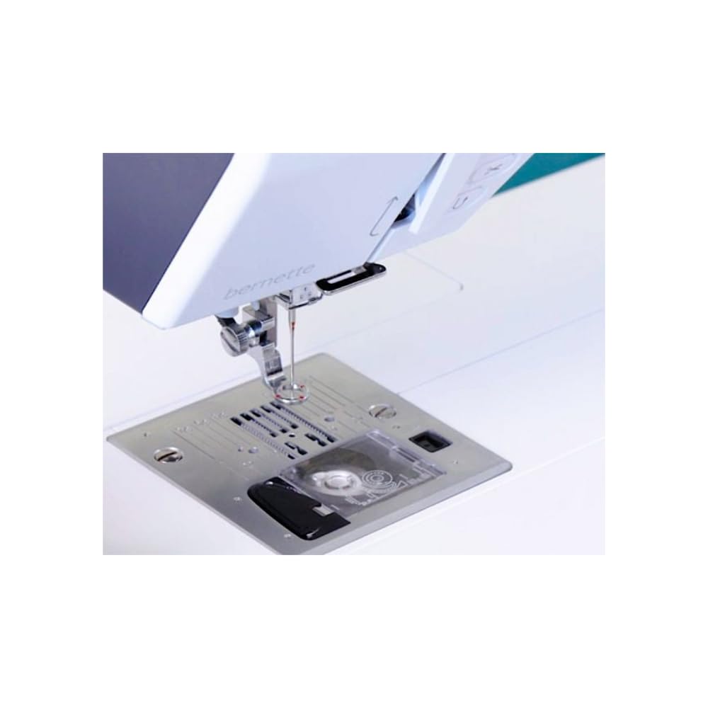 Bernette B79 Computer Näh- und Stickmaschine inkl. 2 Sticksoftware Modulen | für optimale Näh- und Stickergebnisse und hohem Nähkomfort