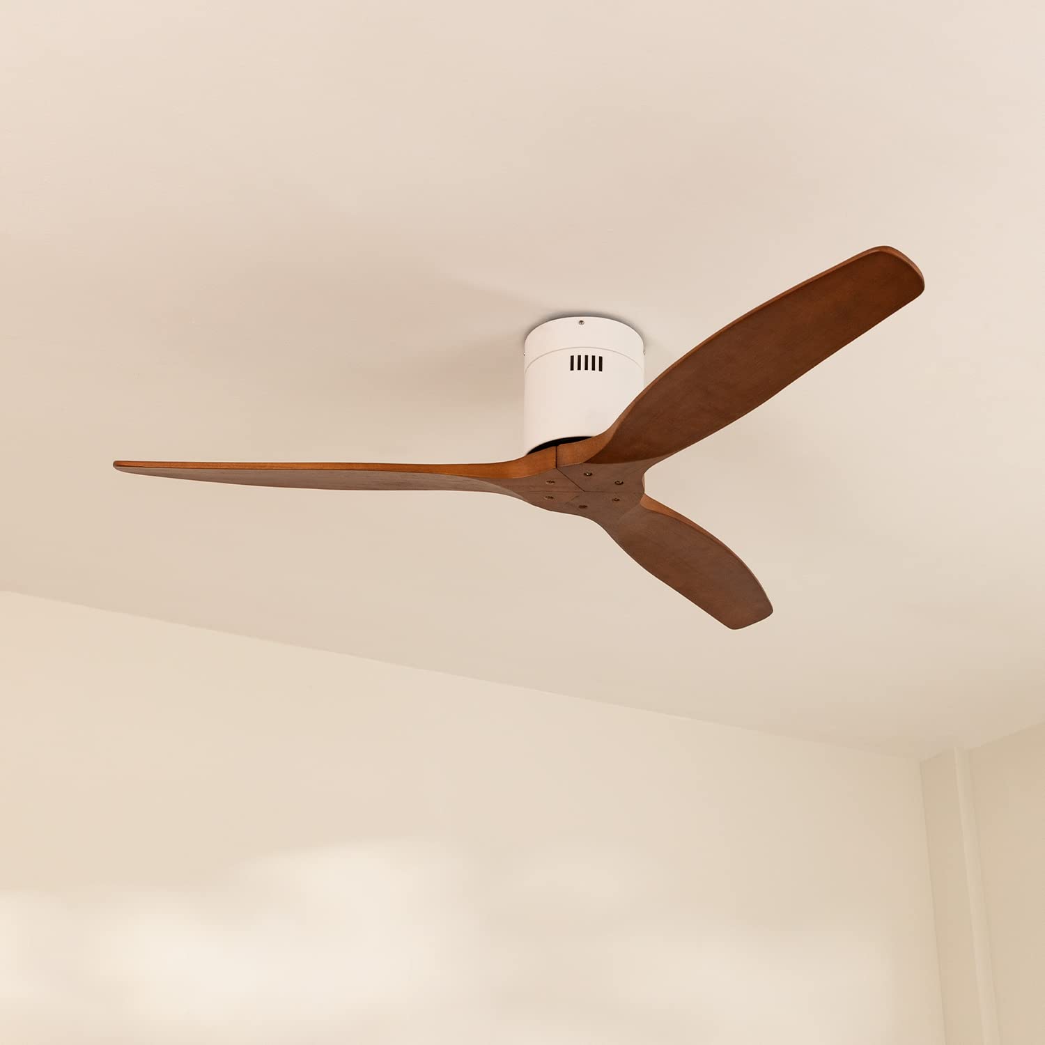 CREATE / WINDCALM M/Deckenventilator ABS Weiß Dunkelholzflügel-Optik mit Fernbedienung / 40W, Leise, Ø132cm, 6 Geschwindigkeiten, Timer, DC-Motor, Sommer-Winterbetrieb