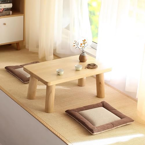 Table basse au sol compacte style japonais pour petit salon