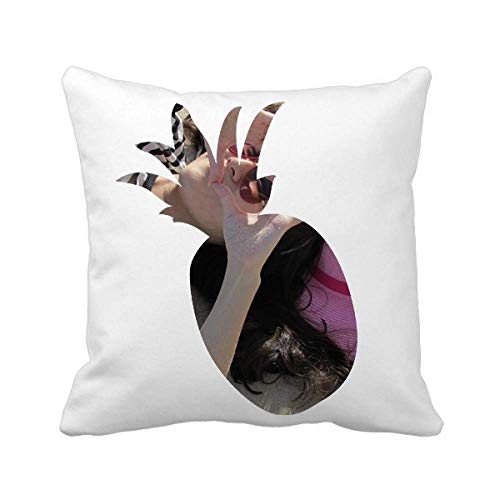 Coussin carré Ellie Yao sun beach rose hat pineapple housse déco