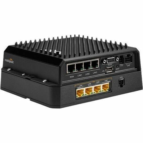 Switch PoE Cradlepoint R1900 pour connecter les équipements des flottes de transport