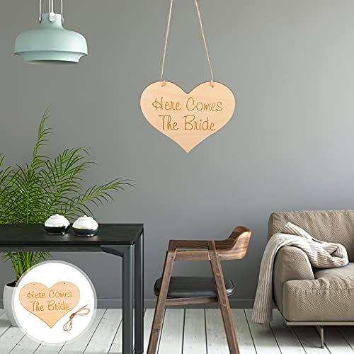 PRETYZOOM Aqui Vem a Noiva Sinal Sinal Sinal De Madeira Rústica Com Forma Do Coração Do Casamento Da
