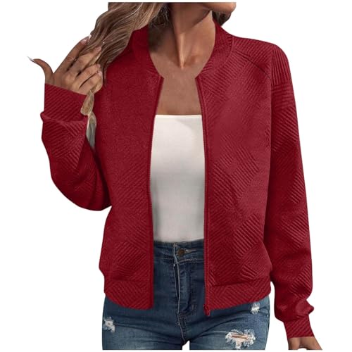 Veste courte pour femme aux finitions soignées et col rond chic