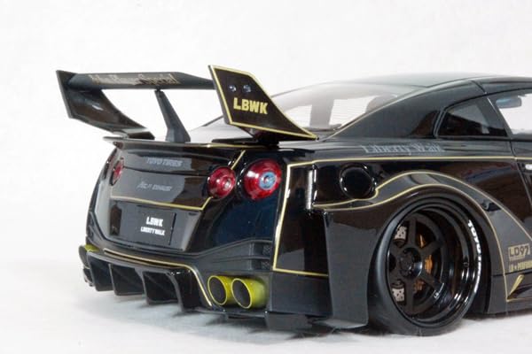 Amazon.co.jp: 1/18 GT-R R35 / LB シルエット ワークス GT 35 GT-RR