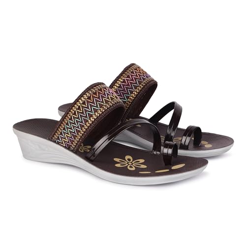 Image of Women Stylish & Comfortable Sandals | Lightweight Cushioned Footbed | Anti-Slip Sole, Casual Footwear
