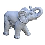 Alle Elemente werden in aufwendiger Handarbeit hergestellt. Abweichungen in der Oberflächenstruktur und Farbgebung (Patina) sind daher möglich.