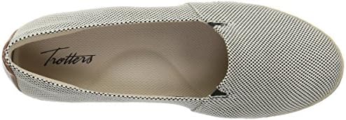 Trotters Women's Accent Ballet Flat, Black Linen, 11 Wide | Image 4