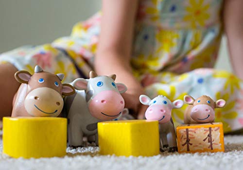 HABA Little Friends Kälbchen - Kuh-Spielfigur für Kinder ab 3 Jahren - Baby Bauernhoftiere für kreatives Rollenspiel - aus robustem Kunststoff - 1302985001