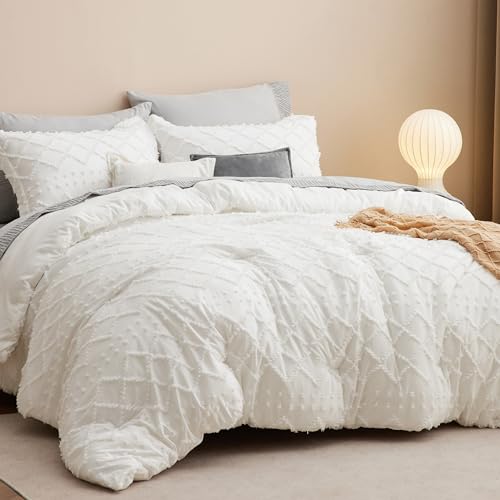 Image of Bedsure Queen Comforter Set - Ivory Comforter, Boho Tufted Distressed Vintage Bedding for Kids, 3 Pieces Farmhouse-Style Bed Set for All Seasons, Fluffy Soft Bedding with 2 Pillow Shams