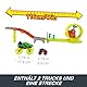 Hot Wheels Power Verfolgungsjagd Monster Trucks Trackset mit 2 Spielzeugtrucks: extragroßer Skelesaurus und 1 Bone Shaker im Maßstab 1:64, Race & Chase Challenge mit 2 zerdrückten Autos, HYT07