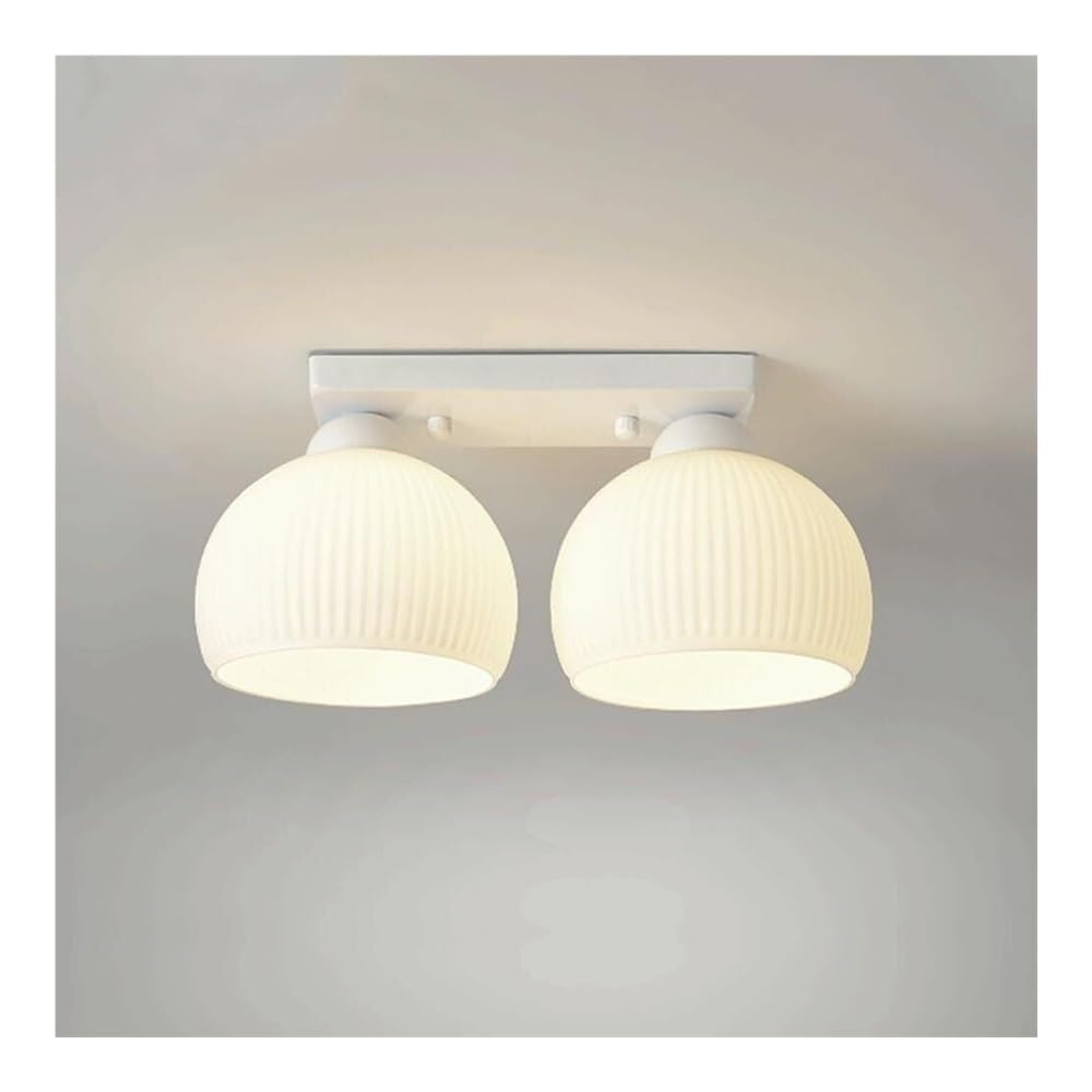 Plafonnier en verre plissé blanc japonais pour en finir avec les couloirs sombres