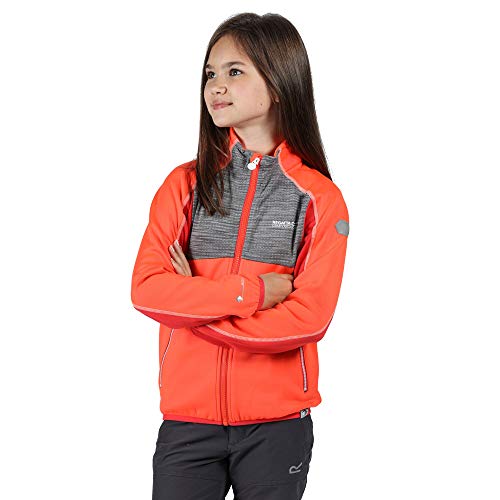 Veste softshell enfant chaude pour éviter les coups de froid lors des jeux extérieurs