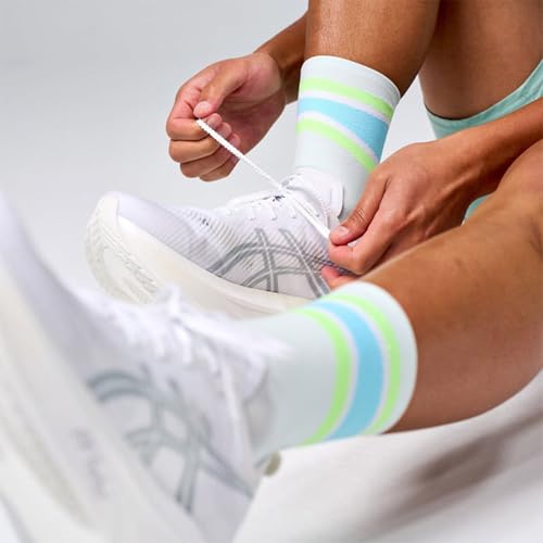 Image of Feetures Elite Ultra Light Cushion Mini Crew Sock - Sport Sock with Targeted Compression