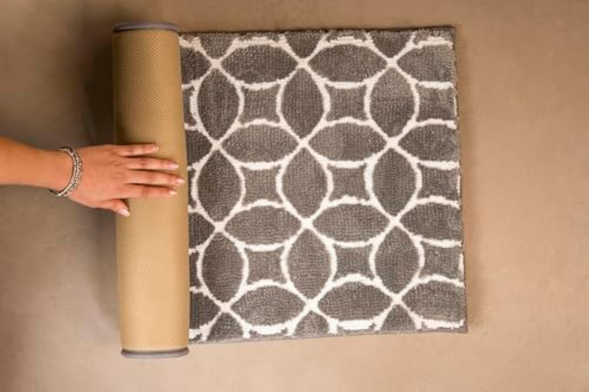 The Halo Geometric Foam Bath Rug