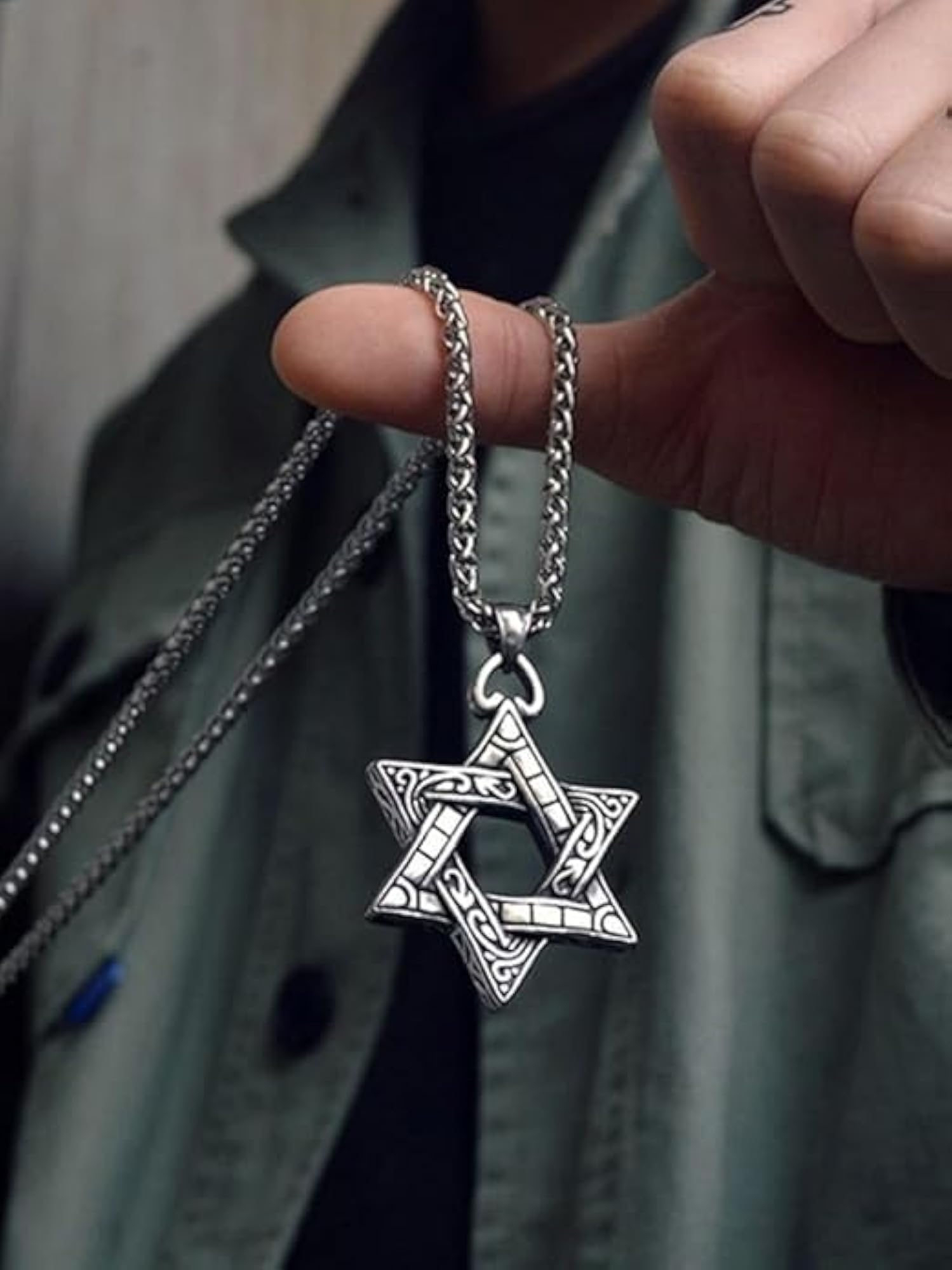 Star of David Vintage Pendant Necklace with Chain