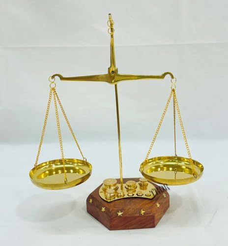 Báscula de equilibrio pulida en latón con base de madera miniatura 1