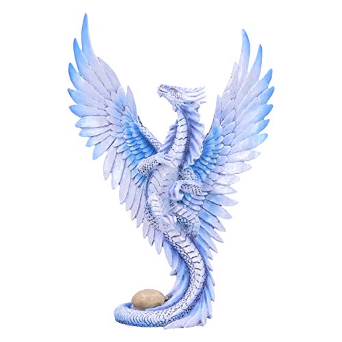 Sulla base dei suoi disegni del drago d'argento adulto.