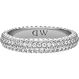 Anello di Daniel Wellinghton della collezione Pavè. Anello di colore argento. La misura 10 trendy cod. DW00400659