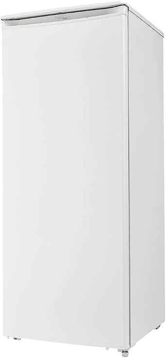 Danby Designer Energy Star 8.5-Cubic Feet Upright Freezer in White، DUFM085A4WDD
