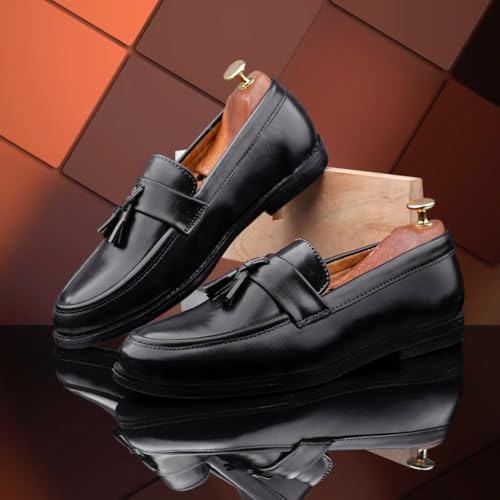 Image of WUGATTI Synthetic Slip-On Trendy, Stylish Casual Loafers for Men